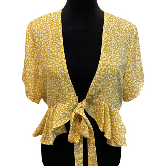 🌟3 FOR $15🌟 SHEIN Yellow Tie Front Ruffle Hem Top - Women’s Size Large (8/10) - Picture 4 of 9